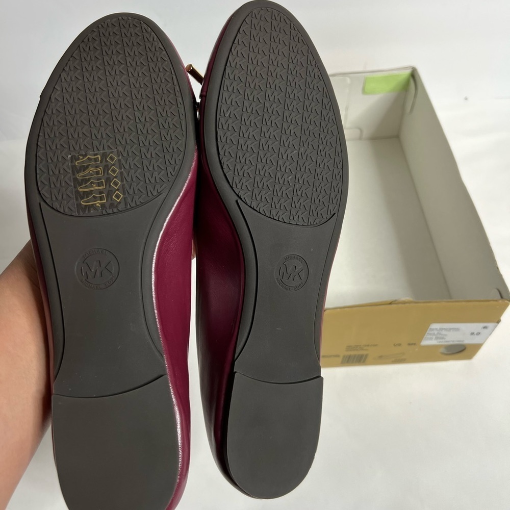 Michael Kors Melody Toe Cap Bow Ballet Flat Shoes - Picture 11 of 12